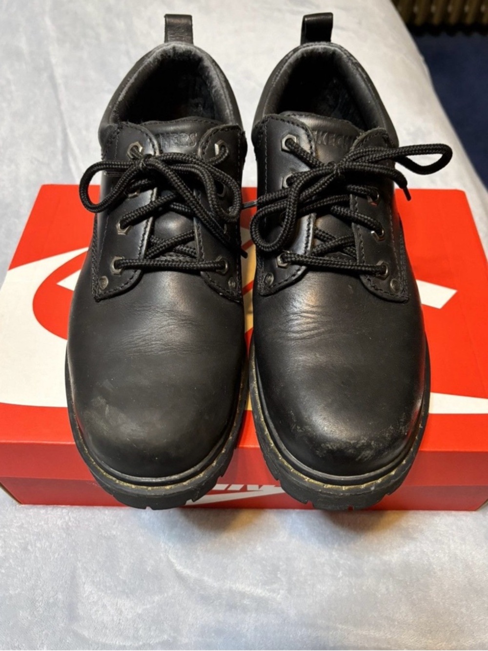 Black Skechers Leather Uppers Balance
Size 10